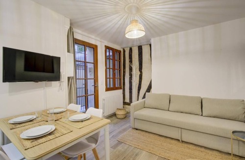 Tours Apartment | Le Langeais Cocon in the heart of Les Halles