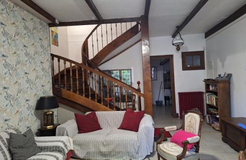 Tain-l'Hermitage House | Le Lapin dans la Cour