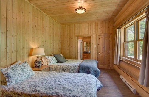 Fiddler Lake Resort Ski Chalet | Le lapin des bois - Chalet #11