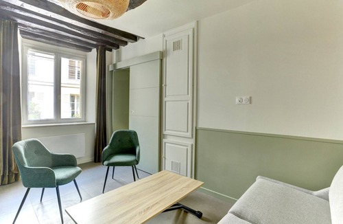 Notre-Dame Apartment | Le Lazare - Versailles
