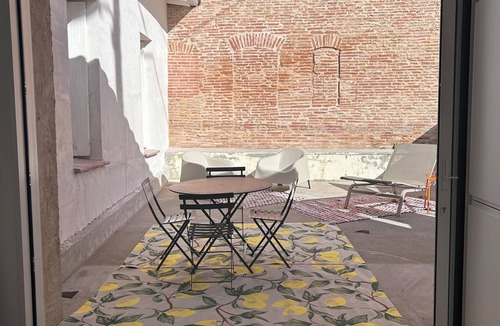 Saint-Leon House | Le Léon, Lauragais village house with courtyard