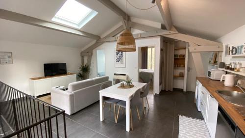 Saint-Jean-de-Cuculles House | Le Lodge des Cazarelles