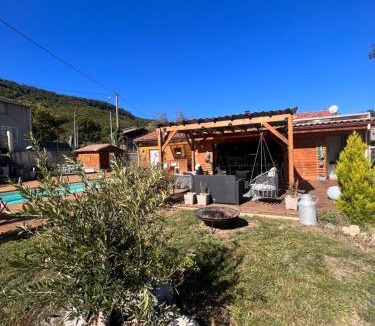 Lavelanet Ski Chalet | Le Lodge du bain chaud