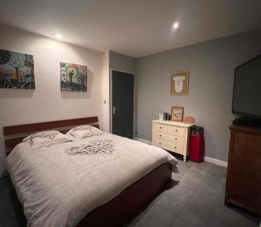 Lavelanet Ski Chalet | Le Lodge du bain chaud