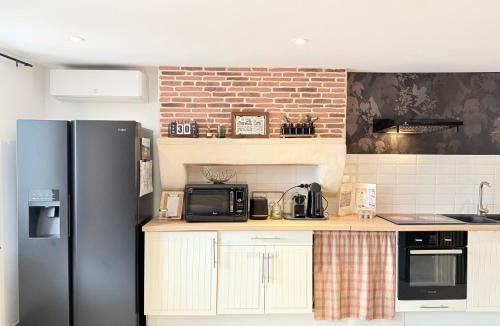 Saint-Laurent-dAndenay House | Le Lodge SPA