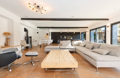 Pace House | Le Loft Black & Wood - Piscine privé et grande terrasse à 20 min de Rennes