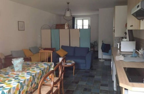 Fontenay-le-Comte House | Le Loft et ses Deux Chambres