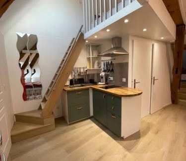 Lormes Apartment | Le loft insolite