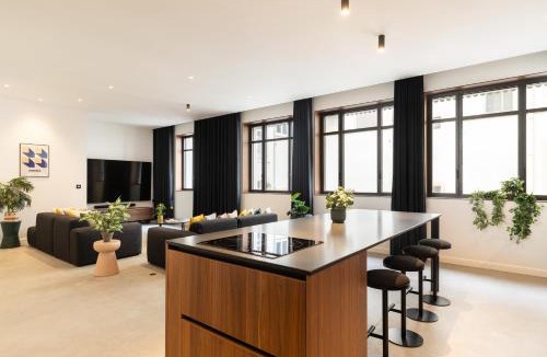 Voltaire - Saint Amour Apartment | Le Loft MOHOM - Bourse du Travail - 4 Bedrooms, 4 Bathrooms, 4 Parkings