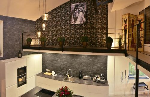 Jarville-la-Malgrange Apartment | Le LOFT, MoonLOVE, Jacuzzi et sauna privatifs sur terrasse, 120m2