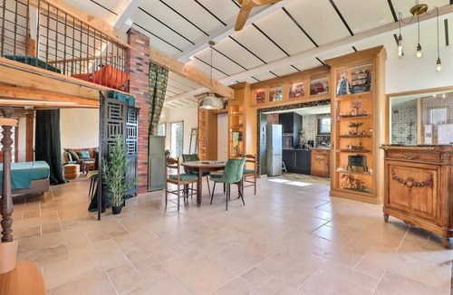 Aubais Villa | Le Loft Piscine & Jardin, 3-star atypical stay by ImmoConciergerie