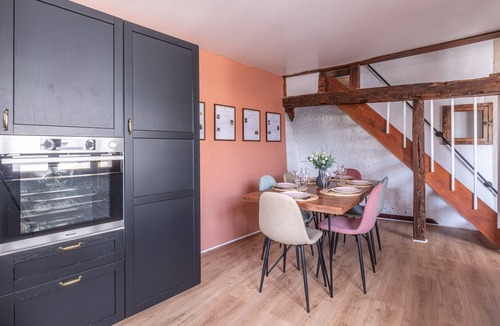 Amboise House | Le Logis Ambacia: Charming 3-star duplex - historical theme - City center