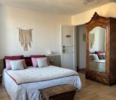 Coursan Bed & Breakfast | Le logis blanc bed&breakfast