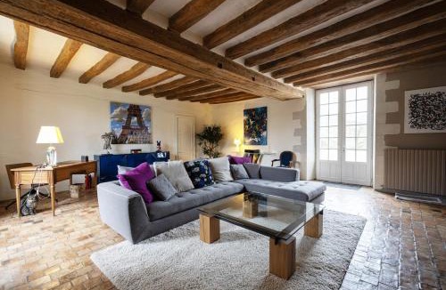 Saint-Jean-des-Mauvrets Villa | Le Logis de Saint Jean