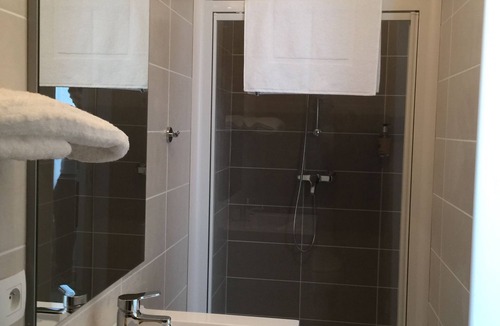 Roussillon-en-Isere Hotel | Le Logis Dauphinois