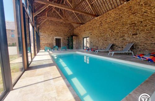 Ambrieres-les-Vallees House | Le Logis des Vallées, 6/7 pers avec piscine et sauna