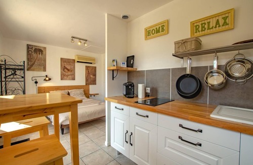 Droupt-Saint-Basle House | Le Logis de Villiers