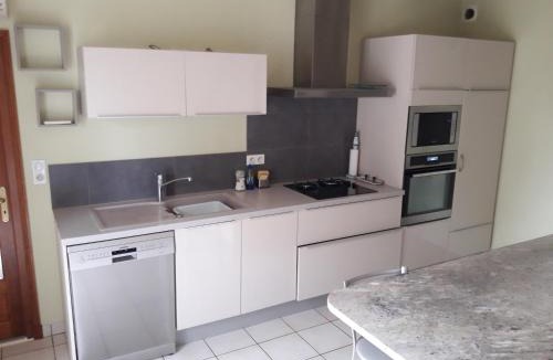 Saint-Hilaire-la-Palud Apartment | Le logis de LANGE apt Les Aigrettes