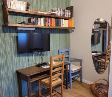 Lanvallay Apartment | Le Logis de la Cour de Bretagne au Port de Dinan Lanvallay