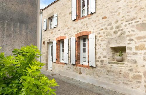 Mortagne-sur-Sevre House | Le Logis de la Forge-10min puydufou