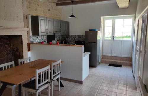 Perigne House | LE LOGIS DE LA PIERRE