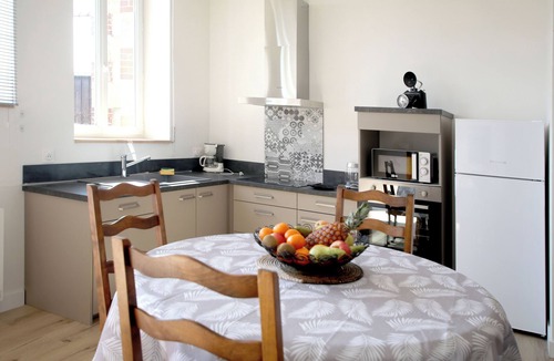 Tremont Apartment | Le Logis de Lucie (6 people)
