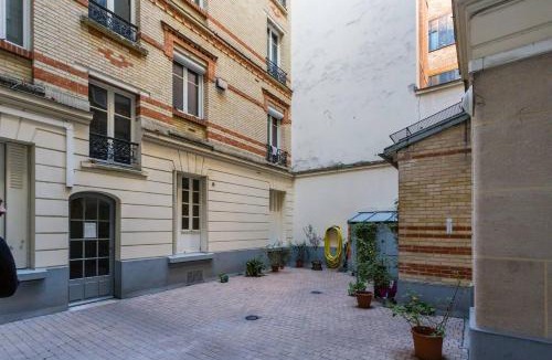 Quartier des Grandes-Carrieres Apartment | Le Logis de Montmartre