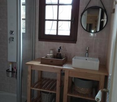 Henrichemont House | Le logis de Thaïs