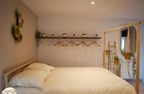 Renaison House | Le Logis des Écuries