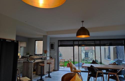 Lapenne House | le logis des abeilles