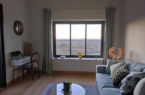 Lapenne House | le logis des abeilles