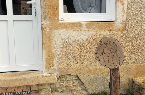 Chatellenot House | Le Logis Du Garde-Ferme