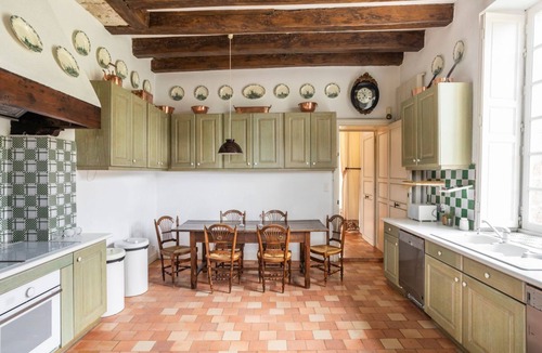 La Garnache Villa | Le Logis Du General - Ten Bedroom Villa, Sleeps 20