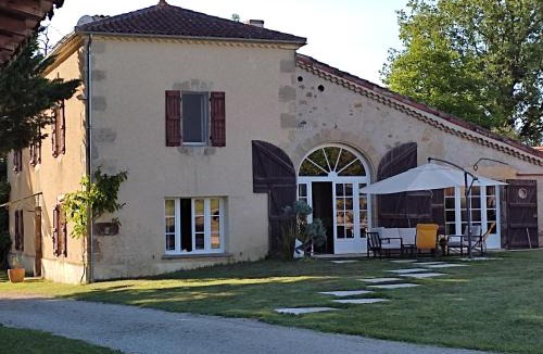 Moncrabeau Bed & Breakfast | Le Logis du Pradet