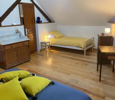 Chevillon Bed & Breakfast | Le Logis Du Regisseur