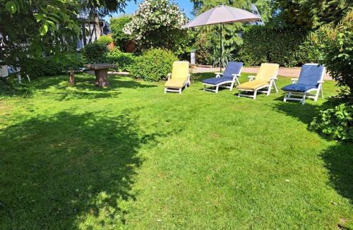 Thierville Bed & Breakfast | Le Logis Fleurs et jardins de Pitry