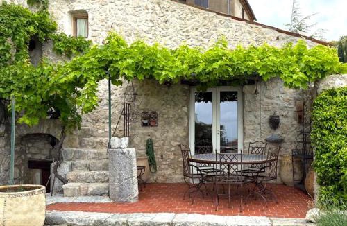 Village House | Le logis