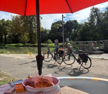 Montech Hostel | Le logis Pellaborie