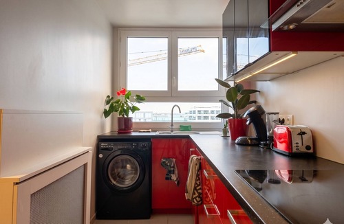Pantin Apartment | Le Lolive - modern 2P apartment in Pantin