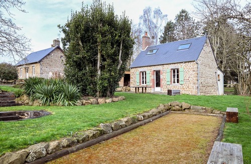 Saint-Aubert-sur-Orne House | Le Lotus - 1000 m² de jardin