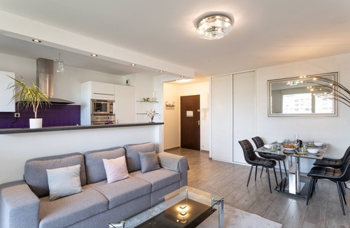 Colombier - Champ de Mars Apartment | Le Lounge - 2 chambres avec parking