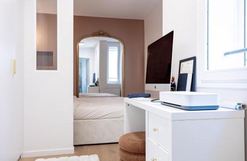 Paris City Center Apartment | Le Louvre à 2 minutes - Ascenseur - Parking