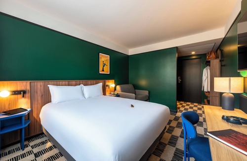 Jean Moulin - Marius Berliet Hotel | Le Lumière