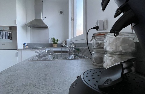 Le Mee-sur-Seine Apartment | Le Lumineux : Gare Proche - Boisson Chaude - Wifi