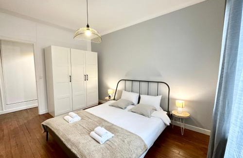 Mont-de-Marsan Apartment | LE LUTZ - Moderne Spacieux - Hyper Centre - Parking