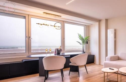 Malo-les-Bains Apartment | Le Luxe Malouin - Vue Mer - 2 Ch - Balneo - Garage