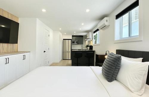 Ste. Foy Apartment | Le Luxueux - with EV Chrger Level 2