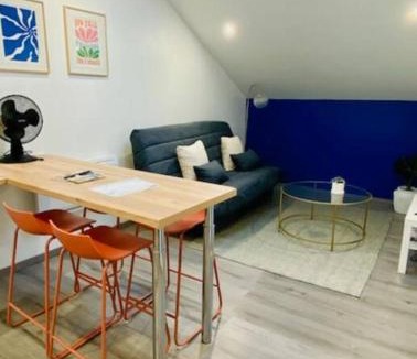 Bourg-en-Bresse Apartment | Le LYS - gare - studio cosy