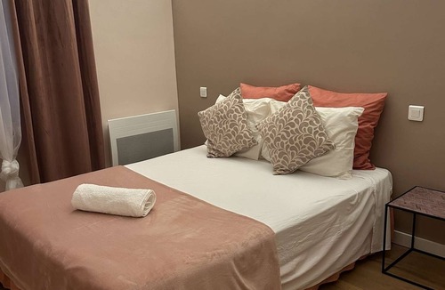Lacrouzette Hotel | Le lys lacrouzette