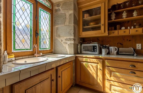 Saint-Bonnet-le-Chastel House | Le Médiéval - ST Bonnet LE Chastel